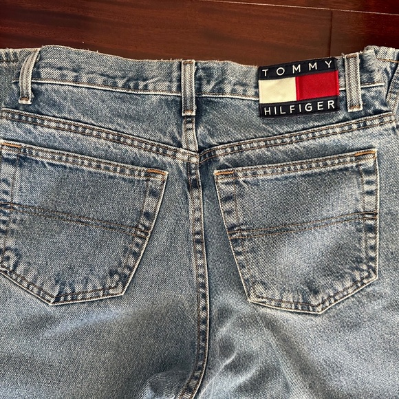 Tommy Hilfiger Women's Hi Rise Straight Leg Vintage Jeans. - Picture 13 of 15